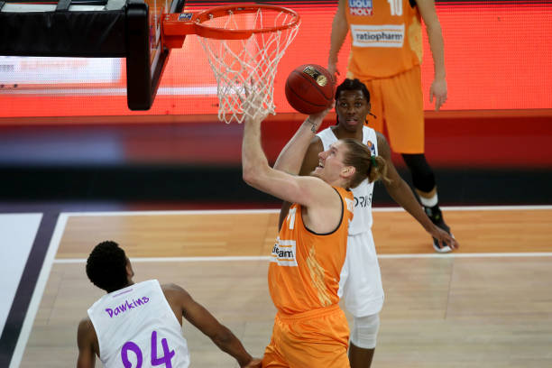 比分反超往 比分反超往