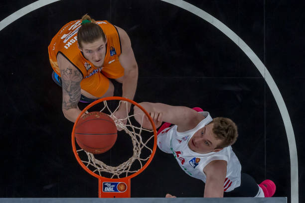 的基础上 的基础上