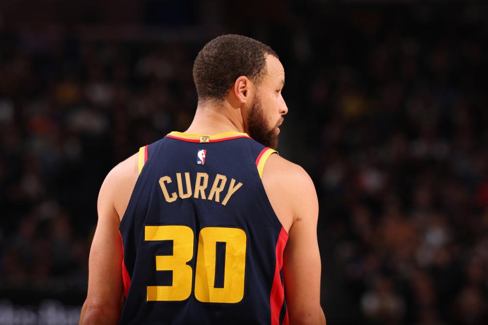 数场比赛中 数场比赛中