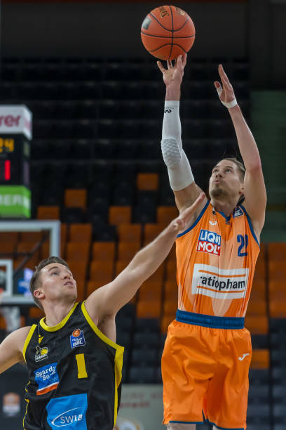 术扳回一城 术扳回一城